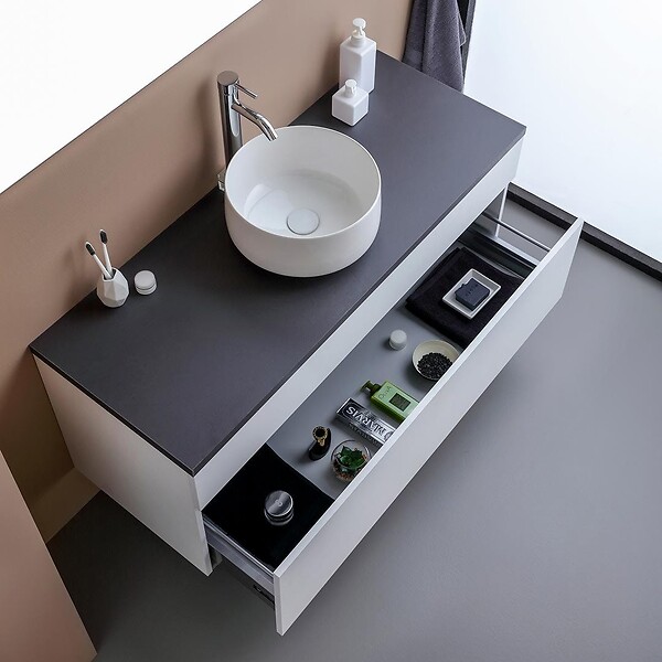 KIAMAMI VALENTINA - Meuble Sous-Vasque De Salle De Bain 120Cm Blanc En Bois Avec Plateau Anthracite | Sole - large