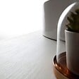 KIAMAMI VALENTINA - Piano Étagère Sous-Lavabo En Bois Blanc De 90 Cm | Valentina - vignette