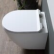 KIAMAMI VALENTINA - Cuvette De Wc Suspendue En Céramique Sans Rebord Avec Abattant | Folk - vignette