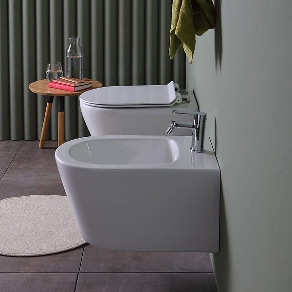KIAMAMI VALENTINA - Bidet Et Wc Suspendus En Céramique Au Ras Du Mur | Blues - large