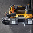 DEWALT - Scie à ruban Ultra Compacte XR 18V  DCS377NT-XJ DEWALT - vignette