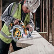 DEWALT - Scie circulaire XR 18V ADVANTAGE Brushless 190 mm  DCS573NT-XJ - vignette