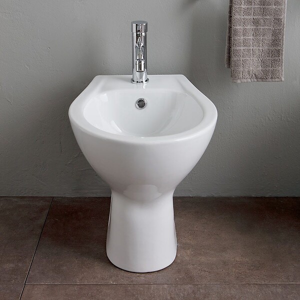 KIAMAMI VALENTINA - Set De Sanitaires Au Sol Distancés Du Mur Wc Et Bidet | Cipro - large