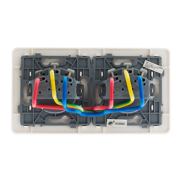 ZENITECH - Lot de 10 doubles prises précâblées 2P+T 16A - blanc - Zenitech - large