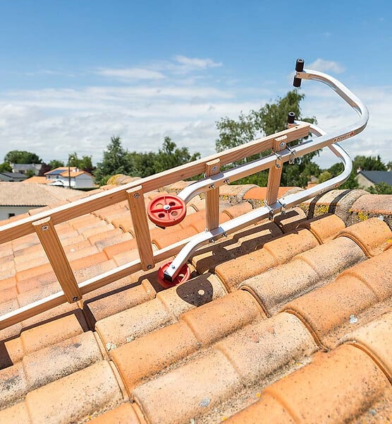 HAILO - Echelle plate de toit en bois pour couvreur avec crochet de toit 5m Hailo Safety Roof - large
