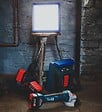 CENTRALE BRICO - Projecteur de chantier LED à  batterie 4000lm - garantie 3 ans et réparable - vignette
