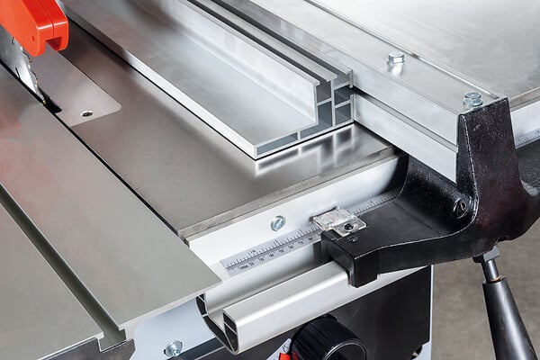 HOLZMANN - Scie à format - 2100W - 400V / 50Hz - large