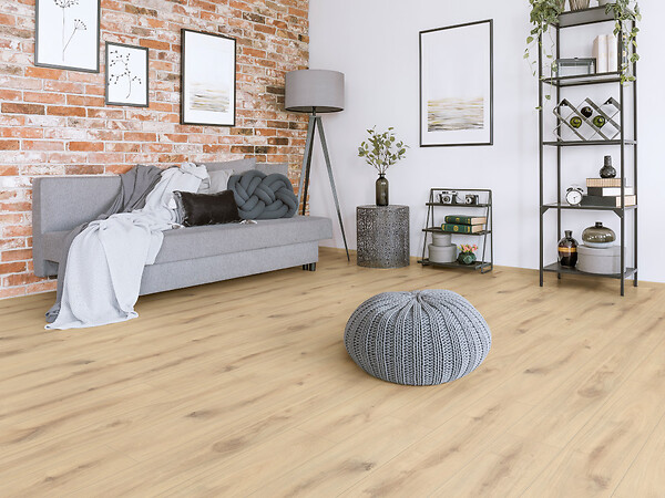 FORESTEA - Sol stratifié effet parquet â€“ 8 mm â€“ boîte de 9 lames - 2,49 m2 â€“ EH VILLA GRANDE K063 ORGANIC OAK - large
