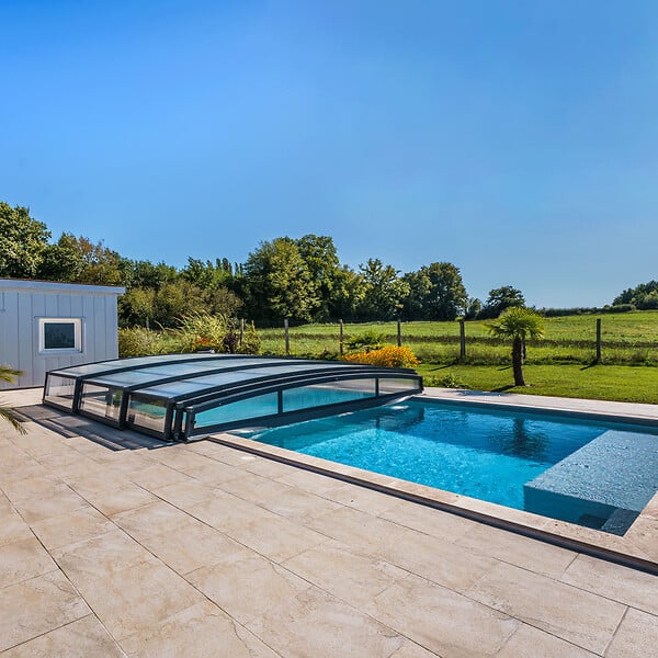 SHELTOM - Abri de piscine MONTEO - 3 voûtes (6,30 x 3,70 m)  - RAL 7016 - large
