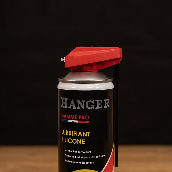 HANGER - Lubrifiant silicone 400ml avec cobra rouge HANGER 700304 - large