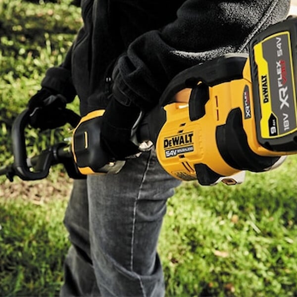 DEWALT - Bloc moteur + Tête coupe-bordure combisystème XR Flexvolt DEWALT - DCMAS5713X1-QW - large
