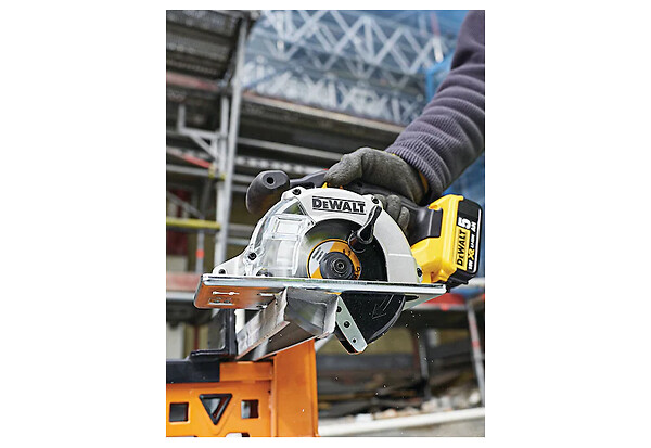 DEWALT - Lame de scie circulaire Carbure DEWALT 140x20 mm - large