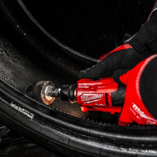 MILWAUKEE - Rectifieuse à pneumatique MILWAUKEE M12 FTB-0 FUEL™ - large