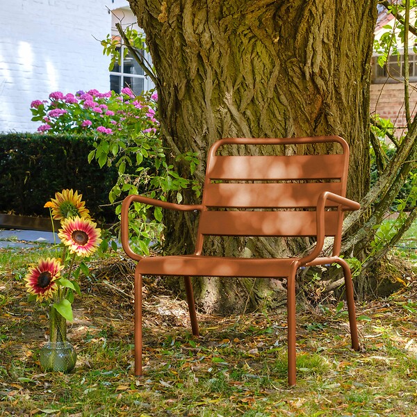 OVIALA - Fauteuil de jardin bas relax acier caramel - Palavas - large