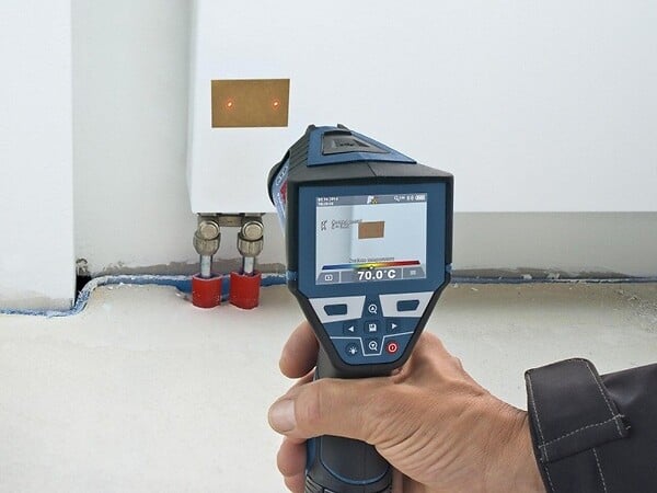 BOSCH - Détecteur thermique Bosch GIS 1000 C Professional  batterie 2Ah  chargeur 0601083301 - large
