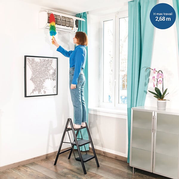 HOSTRÃ–M - Escabeau 3 marches FOLDPACT3, Marche pied pliable, Design ultra-compact, Marches larges 17,5 cm, Acier, Etagère temporaire, Garantie 5 ans, Hostrom - large