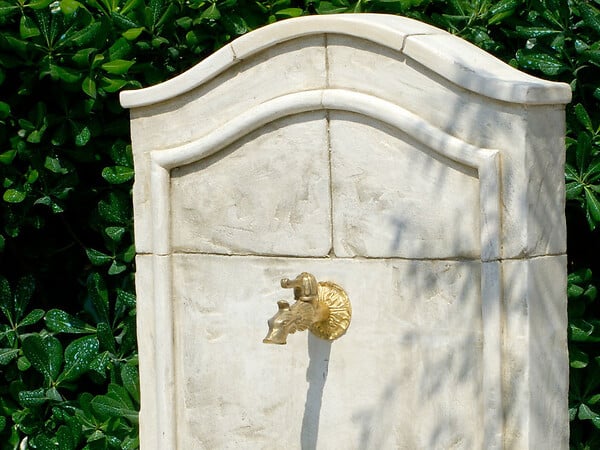 HABITAT ET JARDIN - Fontaine "Florence" - 1.14 x 0.57 x 1.16 m - large