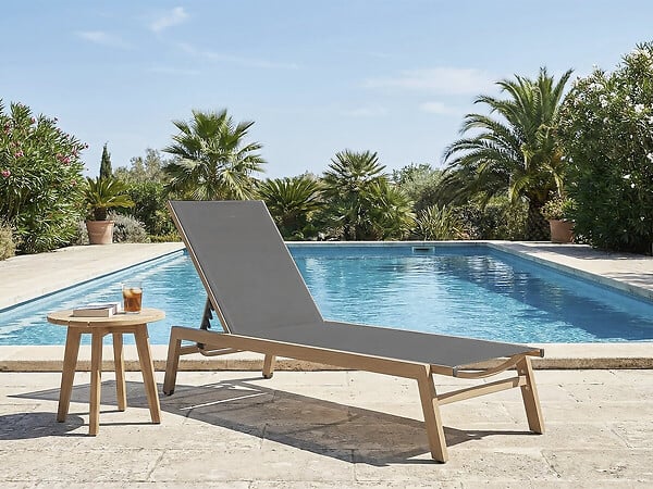 HABITAT ET JARDIN - Bain de soleil en aluminium imitation bois  "Elysia" - Gris - large