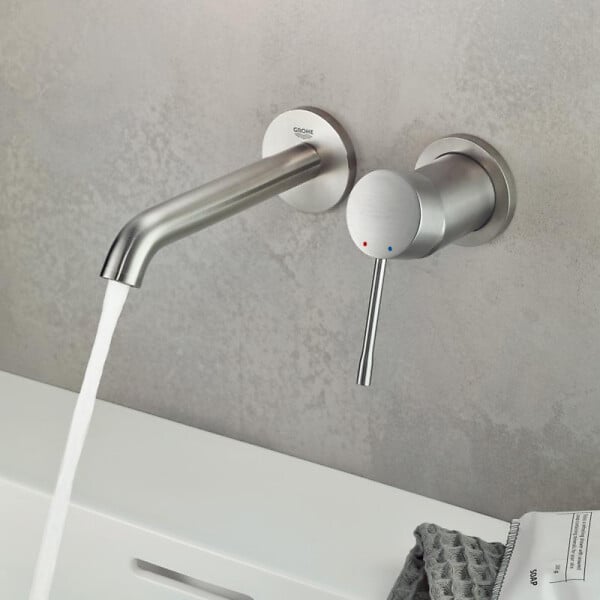 GROHE - Mitigeur mural lavabo Essence avec corps encastré L Chromé - large