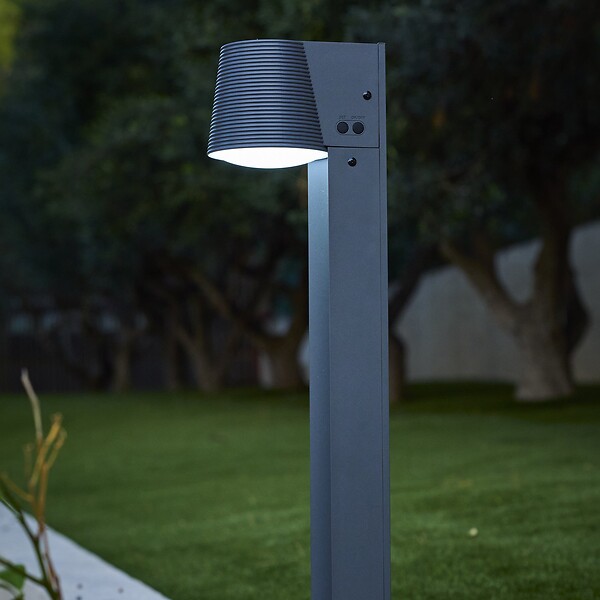 LUMISKY - Balise solaire à fixer ou à planter SOLINE TALL H70cm - large