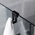 SWISS AQUA TECHNOLOGIES - Swiss Aqua Technologies Double crochet suspendu en acrylique pour écran de douche SAT Walk-In, noir mat (SATWIHACEKPLASTC) - vignette