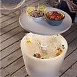 KETER - Keter Cool bar lumineux Glacière lumineuse LED, avec table rétractable, 57x 50 x 50 cm, blanc (231366) - vignette