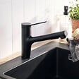 HANSGROHE - Hansgrohe Zesis M33 Mitigeur de cuisine 150 avec douchette extractible 2 jets, Noir mat (74800670) - vignette