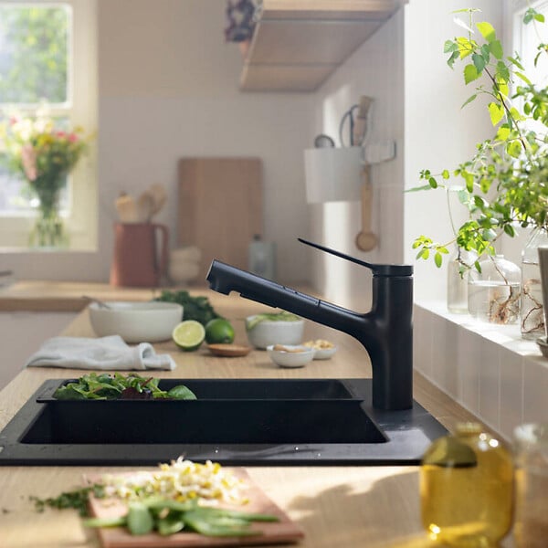 HANSGROHE - Hansgrohe Zesis M33 Mitigeur de cuisine 150 avec douchette extractible 2 jets, Noir mat (74800670) - large