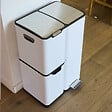 KITCHEN MOVE - Poubelle pédale tri sélectif HAJA blanc 60L - vignette