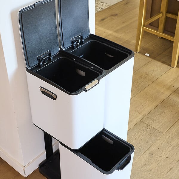 KITCHEN MOVE - Poubelle pédale tri sélectif HAJA blanc 60L - large