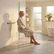 SWISS AQUA TECHNOLOGIES - Swiss Aqua Technologies Tabouret de salle de bain PMR antidérapant – sécurité et stabilité, Transparent (SATSTOLPLASTT) - vignette