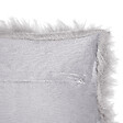 BELIANI - Lot de 2 coussins décoratifs LUBHA Fourrure synthétique 42 x 42 cm Gris clair Unicolore - vignette