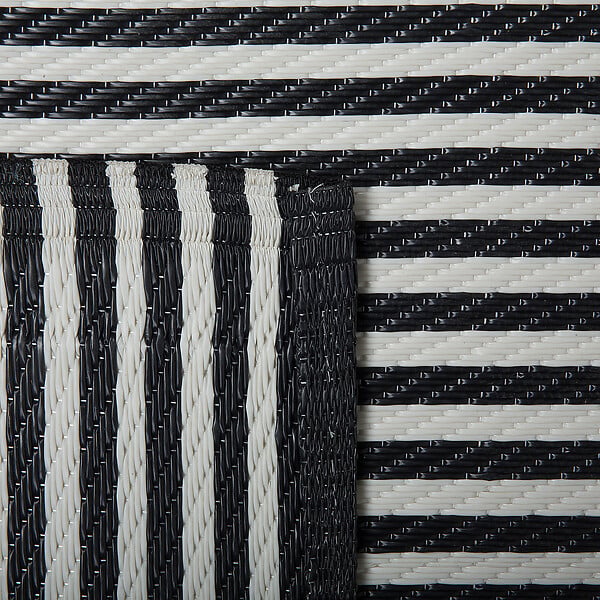BELIANI - Tapis d'extérieur HALDIA Noir 90 x 180 cm - large