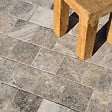 RO'MA NATURE - Pavé Travertin Gris Silver 15,25x15,25x3 cm (vendu au m² - 42 pavés/m²) - vignette