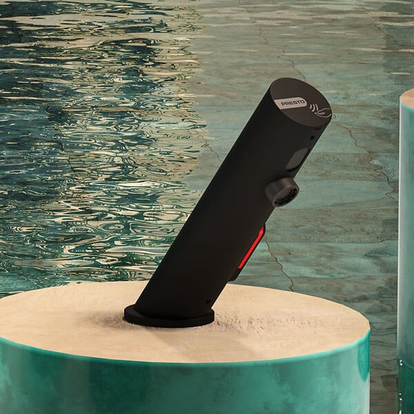 PRESTO - Mitigeur infrarouge sur plage avec RA pour lavabo Linea noir mat - large