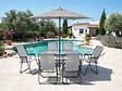 HABITAT ET JARDIN - Table et chaises de jardin avec parasol en métal "Convivia" - 6 places - Gris clair - vignette