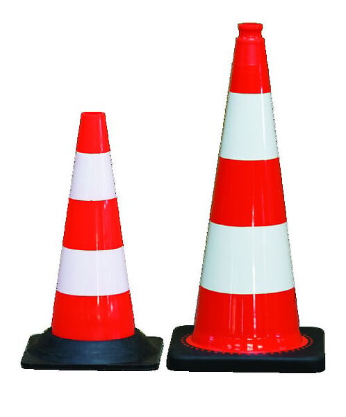TALIAPLAST - Cône plastique fluo 75cm pvc pied caoutchouc 3,500 kg - large