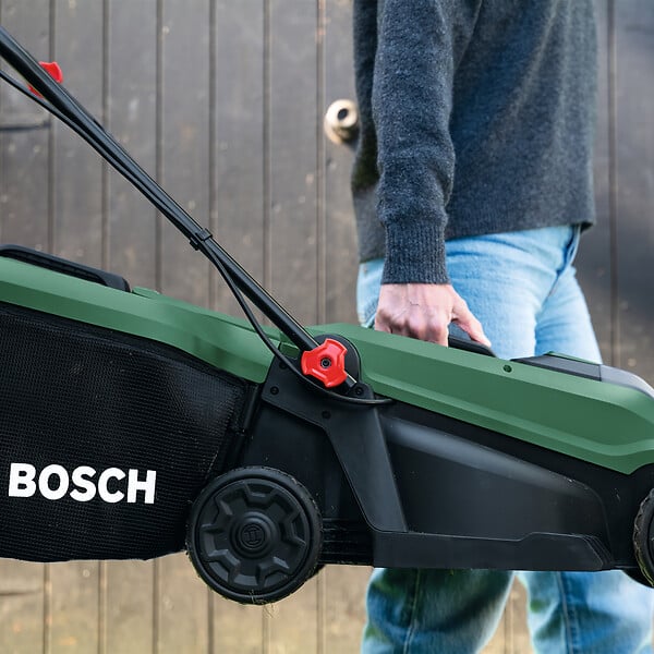 BOSCH - Tondeuse Rotak 18V-32 avec 1 batterie 4,0Ah - large