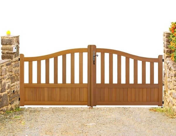 GD MENUISERIES - Portail En Bois Ajouree L3m x H1,10/1,30 (sans quincaillerie) - large
