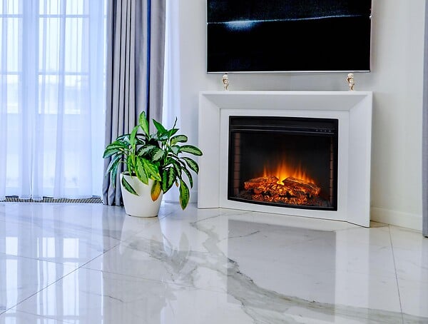 PURLINE - Cheminée électrique 2kW en verre trempé plat avec télécommande et flamme réglable - large