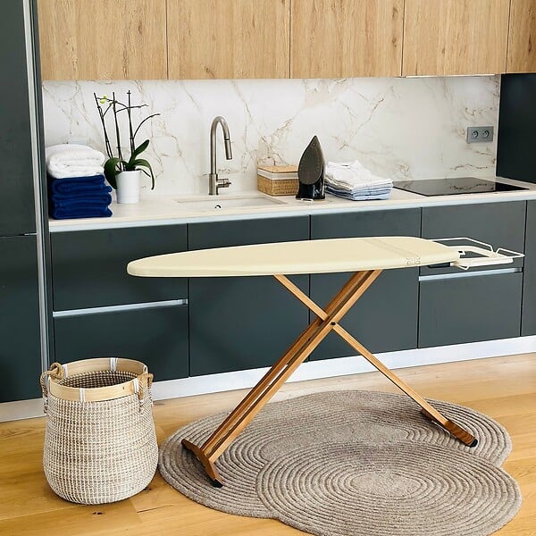 KITCHEN MOVE - Table à repasser avec repose fer TAIGA 130x47cm - large