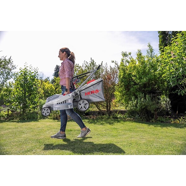 IKRA - Tondeuse électrique 1600W 2en1 Tonte & Ramassage Pelouse Largeur de coupe 38cm, 5 Hauteurs de coupe, Tondeuse gazon Bac 42L IKRA - large