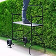 ID MARKET - Echafaudage mobile sur roues L.140xl.78xH.135 CM avec 2 plateformes - vignette