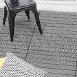 ID MARKET - Lot de 5 dalles de terrasse rectangulaire WODHY clipsables bois composite gris 60 x 30 cm - vignette