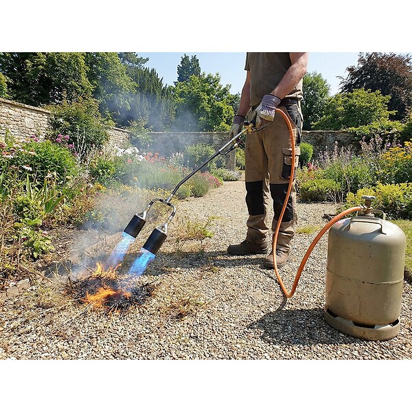 INTEC - Chalumeau à gaz 2 Bruleurs Ø 60 mm Turbo + Détendeur gaz 4.0 bar Tuyau 5m INTEC - large
