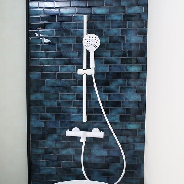 ESSEBAGNO - Luisa ensemble barre de douche blanc 3 pièces - large