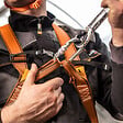 NEO TOOLS - Harnais de sécurité NEOTOOLS 97-102 - Absorbeur de choc + Ceinture dorsale + ligne de vie 2m + sac de transport - vignette