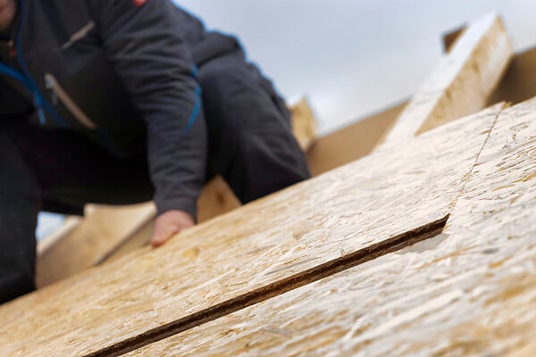 AJ TIMBER - Dalle OSB3 - 244x67,5cm - Ep.18mm - large