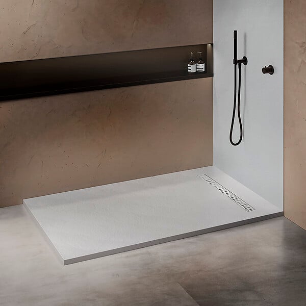U-TILE - Receveur résine 150 x 100 cm blanc effet granit - grille caniveau excentrée - large
