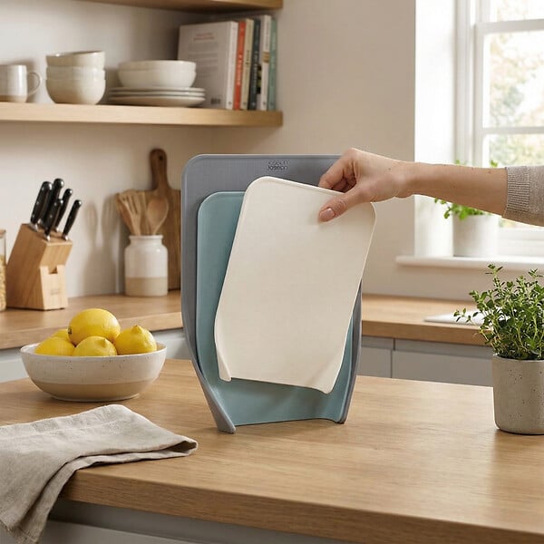 JOSEPH JOSEPH - Joseph Joseph Planches à découper lot de 3 avec support rangement vertical plastique gris (60122) - large